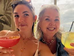 sarah winch (@sarahwinchh) • Instagram photos and videos