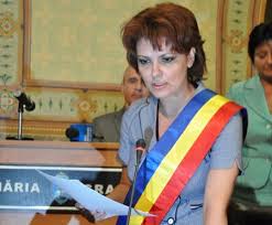 O pacienta a dat foc unei saltele. Cum ArÄƒta Lia OlguÈ›a Vasilescu La Inceputul Mandatului De Primar Al Craiova Foto