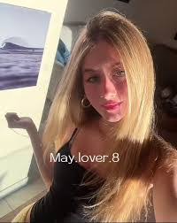 Elsie Settle's Instagram, Twitter & Facebook