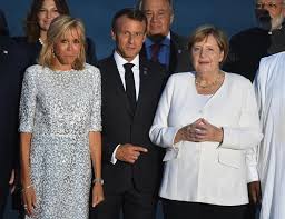 Brigitte macron stuns in sequinned ensemble. Brigitte Macron Starportrat News Bilder Gala De