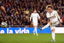 Real madrid official website with news, photos, videos and sale of tickets for the next matches. Real Madrid Psg Horario Y Donde Ver Hoy En Television El Partido De Champions Champions League 2019 2020
