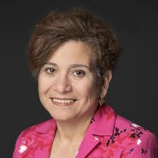 Robin Hanna's Instagram, Twitter & Facebook