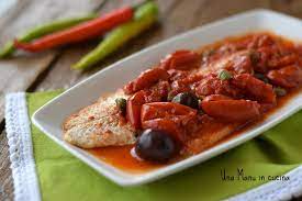 Aggiungere 5 filetti di merluzzo, una manciata di olive nere tagliate a metà e un cucchiaio di capperi dissalati. Merluzzo Alla Livornese Secondo Piatto Di Pesce
