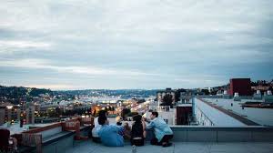 There are many many bars and clubs to discover, so you will have some heavy nights if you feel like. Takbar Tip Top Bar I Budapest Rooftopguiden Se