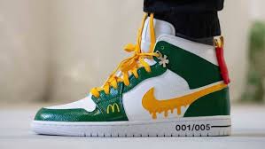 Bei mcdonald's in recklinghausen, schmalkalder str. Osteraktion Mcdonald S Verlost Sneakers W V
