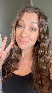 Ashley Forde's Instagram, Twitter & Facebook