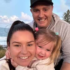 Eukey: We're the snow flurry kings of Queensland! Stanthorpe: Hold my  beer... ❄️Snowflakes falling at Alure, Stanthorpe❄️ 📷: Marion Carrick