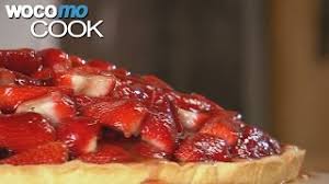 Leckerer saftiger erdbeerkuchen mit pudding creme und einem fluffigen biskuitboden. Erdbeertorte Murbeteig Mit Ganz Viel Erdbeeren Youtube