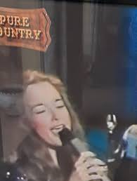 I know this was about 1964/5 & it was the opening of the Pumpkin Show at  the Club. Can't remember who she was but believe she was a radio star!