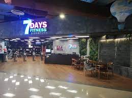 Hunian ini menawarkan kenyamanan menikmati langsung pemandangan yang indah dari bukit golf dan sungai cikeas. 7 Days Fitness Penang Global Gym Bunny Full Info Here