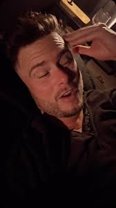 I’m safe! Thank you for all the calls and texts❤️. Stay safe out there LA 🥺