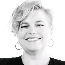 Anne Judith Storm van Leeuwen op LinkedIn: Mijn vriendin (en oud-collega)  Rolien staat in de krant! Na 22 jaar…