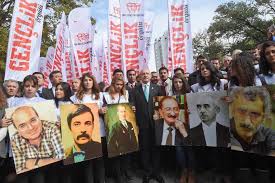 Hastaneye kaldırılan ahmet hakan'ın vücudunda kırıklar olduğu öğrenildi. Chp Genclik Kollari Baskani Emre Yilmaz Dan Ahmet Hakan A Mektup Politikyol Haber Sitesi