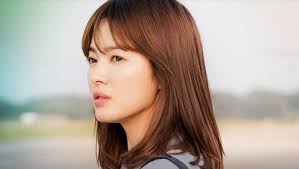 Style rambut pendek perempuan korea. Potongan Rambut Ala Korea Ini Bisa Membuat Wajahmu Tampak 10 Tahun Lebih Muda