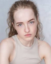 Victoria Ballard's Instagram, Twitter & Facebook