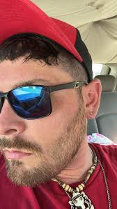 Hey every, thanks for the add. I'm 34, single, don't know anyone outside of  work. I plan to go to some events soon. I don't know all the rules, so I  don't