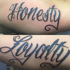55 Schone Loyalitat Tattoo Designs Und Bedeutungen Courage Honor 2018 Goruntuler Ile