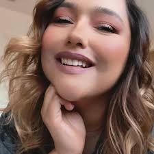 My neck, my back, my dentures and heart attack... Watch Dan Henig surprise  this senior centre with his rendition of the Khia classic 😳 👵🏼