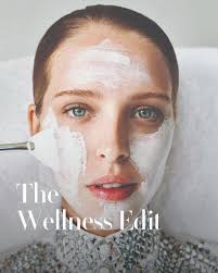 Los Angeles–born, Brooklyn-based producer Sienna Miles (@siii_siii) is  personally empowered by her hair. “I've had locs my whole life,” she says.  “It's the hairstyle that feels the most like me—natural, imperfect, and