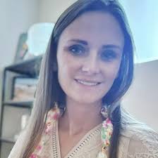 What large suitcase options are available for a college move?