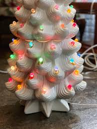Give your house a blast from the past with this retro, ceramic tabletop christmas tree. Modern Ceramic White Christmas Tree Lamp Atlantic Mold Monumental Holiday Decor At 1stdibs