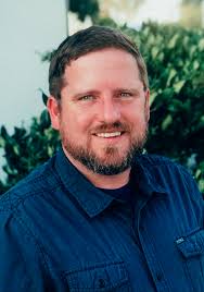 Steve Mang wins Distinguished Early-Career Faculty Award for Teaching