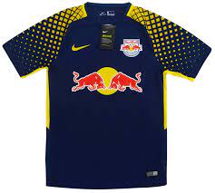 Tierney captained the club in the away from home tie, but the glasgow giants were well beaten after second half goals from moanes dabour (two) and takumi minamino cancelled out odsonne edouard's second minute strike. 2017 18 Red Bull Salzburg Away Shirt Bnib Classic Retro Vintage Football Shirts