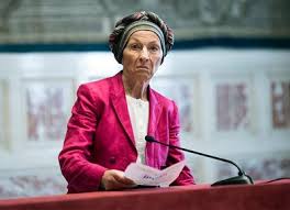 Certo il pubblico ha simpatia umana per la vicenda della sua malattia, e perché molti la considerano una donna politica battagliera. Tutto Su Emma Bonino Affaritaliani It