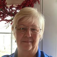 Ahhh the humble bin bag. Why do they smell like ash trays?!?! 🤢