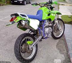 Kawasaki Klx 650 Sick Bike Voitures Et Motos Motos Vehicules