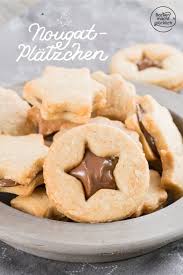 Gefullte Nougat Platzchen Backen Macht Glucklich Rezept Platzchen Backen Nougat Platzchen Platzchen Backen Weihnachten