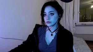 Jadeyanh reassures fans she is “okay” after live Twitch stalker scare -  Dexerto
