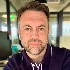 No big deal, just SADA's very own Lily Nezarati crushing a Fivetran demo  presentation after just seeing it for the first time earlier this week.  This is awesome!! Logan Welley Ryan Marcoux