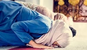 Quotes berserah diri kepada allah : Berserah Diri Kepada Allah Dalam Sujud Berarti Kamu Melepas Segala Kekhawatiran Dalam Hidup