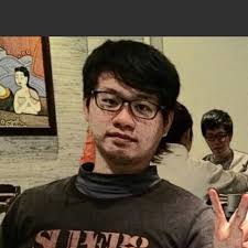 為什麼冠軍賽打完黑Doran的人那麼多🥲 他有這麼不配嗎？ 我的觀點： 1.  我們看比賽都是用上帝視角來看，選手當下所呈現的遊戲資訊絕對不是長這樣，不必事後諸葛