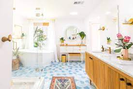 The bathroom picks up two colors; Colorful Bathroom Designs To Inspire You Charleston Blonde