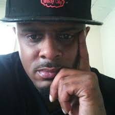 Darryl Ellison's Instagram, Twitter & Facebook