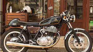 注目のパーツ bee trad sr用 本革レザーバッグ the sr times sr カフェレーサー sr400カフェ sr400 カフェレーサー