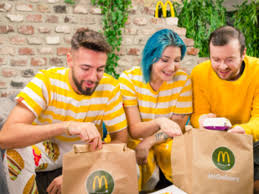 Mcdelivery is a 24/7 service and we deliver islandwide. Mcdonald S Lieferservice Kommt Nun Auch Aufs Dorf Weyhe