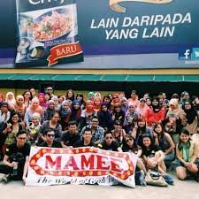 Masyarakat melayu di melaka memang terkenal dengan pelbagai makanan tradisionalnya, yang memang cukup popular, bukan sahaja di tempat asalnya, malahan sudah melangkaui sempadan malaysia. Mamajue Story