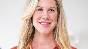 Sandra Solomon's Instagram, Twitter & Facebook