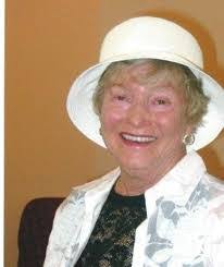 Evelyn Evans's Instagram, Twitter & Facebook