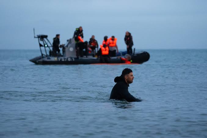 UK returned 1,100 migrants to France under 'one in, one out' deal | The Independent