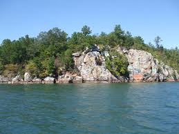 Chimney Rock On Lake Martin Alabama We Visited Here On The Boat Popular Cliff Jumping Spot Sweet Home Alabama Lake Places In America