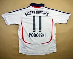 Man kennt bayern münchen ja. 2006 07 Bayern Munchen Podolski Shirt S Football Soccer European Clubs German Clubs Bayern Munchen Classic Shirts Com