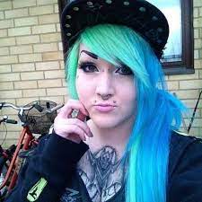 Pin By Alice Jordan On Mary Deadwonderland Scene Hair Blue Green Hair Green Hair