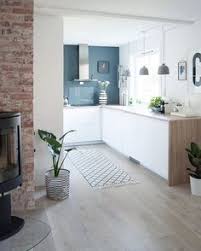 I Love Our Old Brick Wall Det Stod En Stor Peis Her For Vi Pigget Vekk Bade Den Og Murpussen Over Teglstein Cuisine Ouverte Cuisine Moderne Idee Deco Cuisine