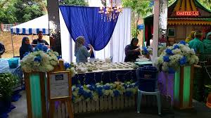 Bazar kelab darul ehsan menawarkan kelengkapan asas hari raya. Hiasan Gerai Hari Raya Malayqerstag