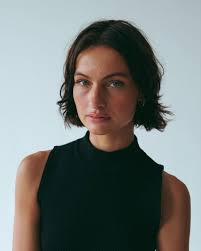 In studio with Catherine ✨ One thing I love most about bouncing between  Toronto, Montreal and Vancouver as a photographer is the ability to play  around in different studios. It's also very