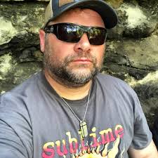 🔥 Vacant hotel in Austin erupts into flames near I-35 Sunday evening